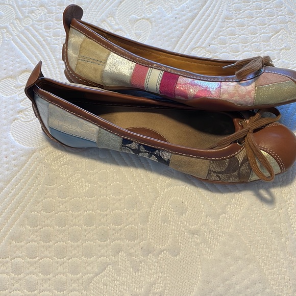 Coach shoes - Picture 3 of 7